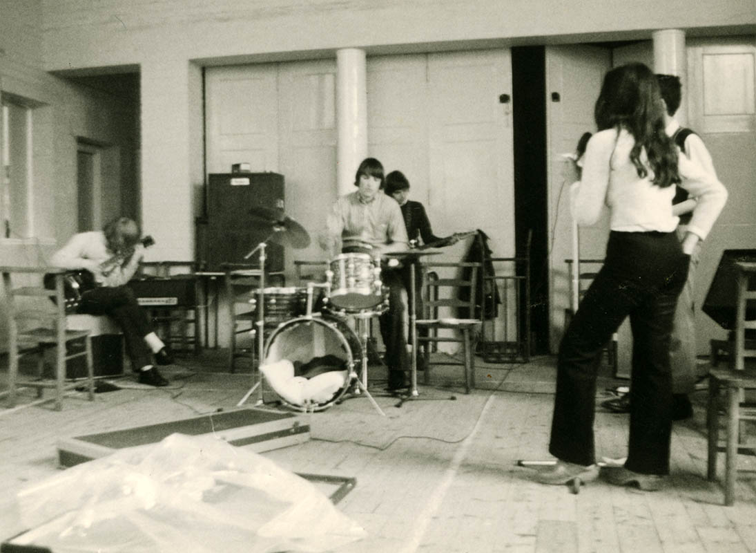 School boys playing Chicago